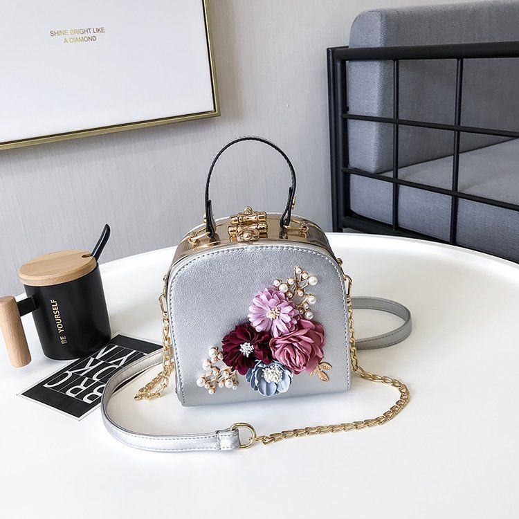 metal clip small square bag new fashion dinner flower shoulder