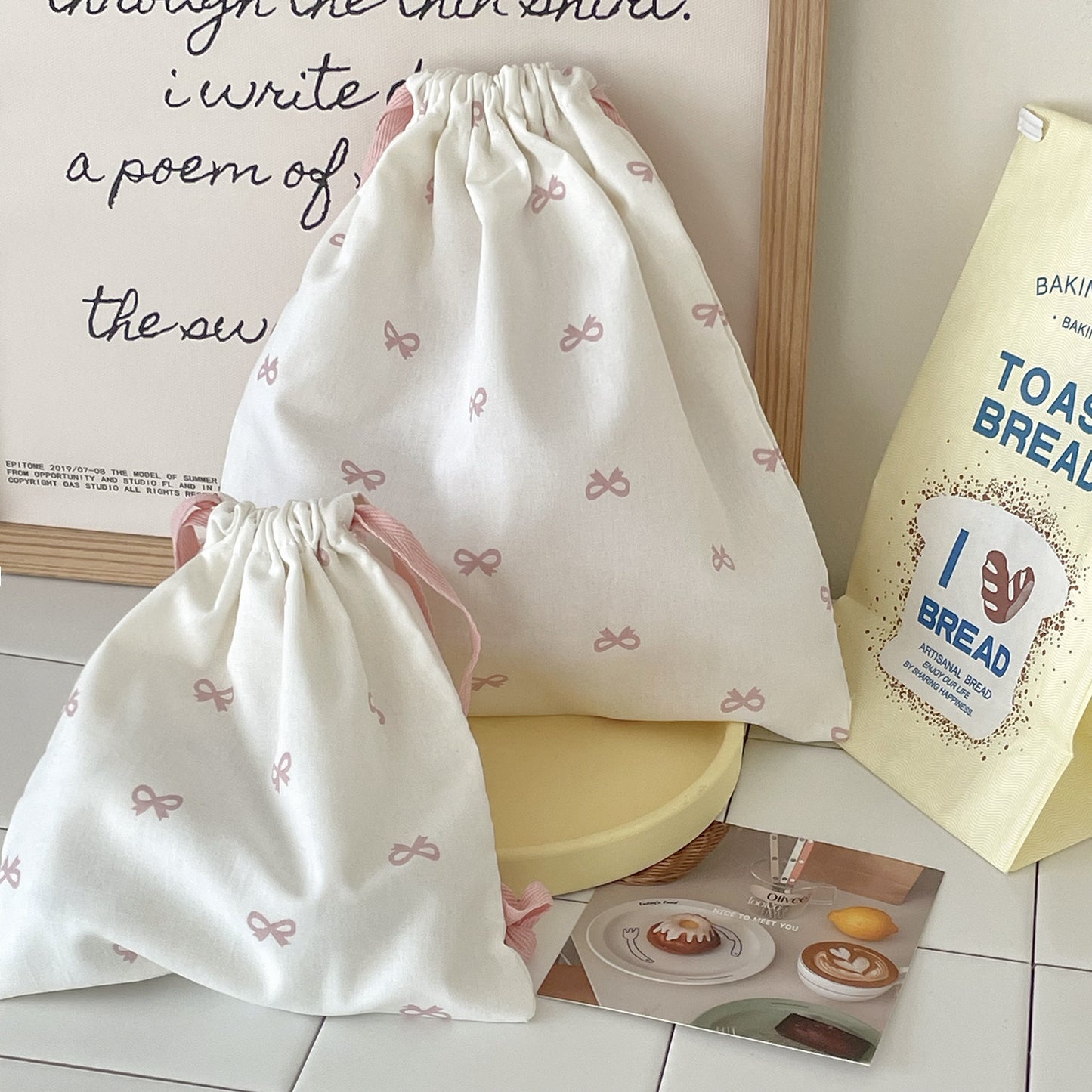 sweet bow print drawstring storage bag