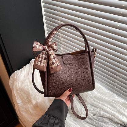 Womens Niche Bucket Bag For Spring And Summer
