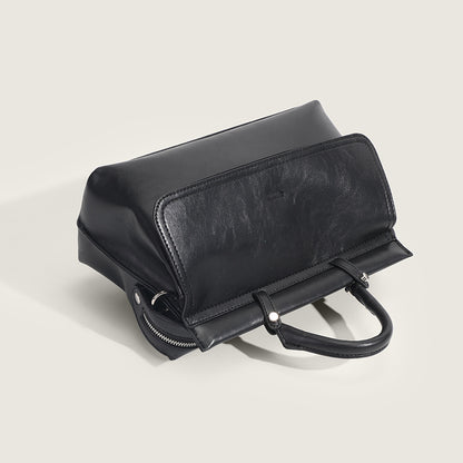 Textured Versatile Tote Bag That Can Be Carried As A Shoulder Bag