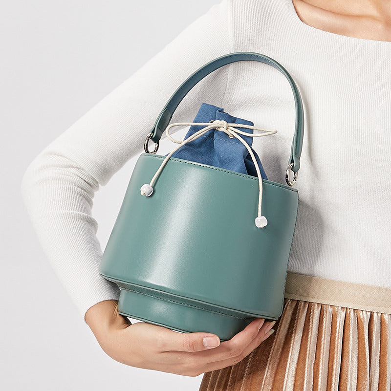 genuine leather womens original drawstring bucket fashion handheld versatile shoulder bag japanese style
