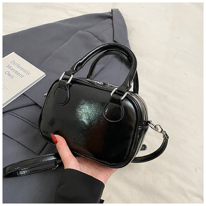 womens shoulder messenger bag portable and fashion handbag