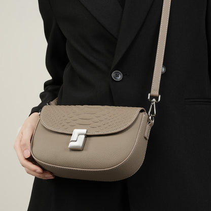 womens one shoulder large capacity small square bag